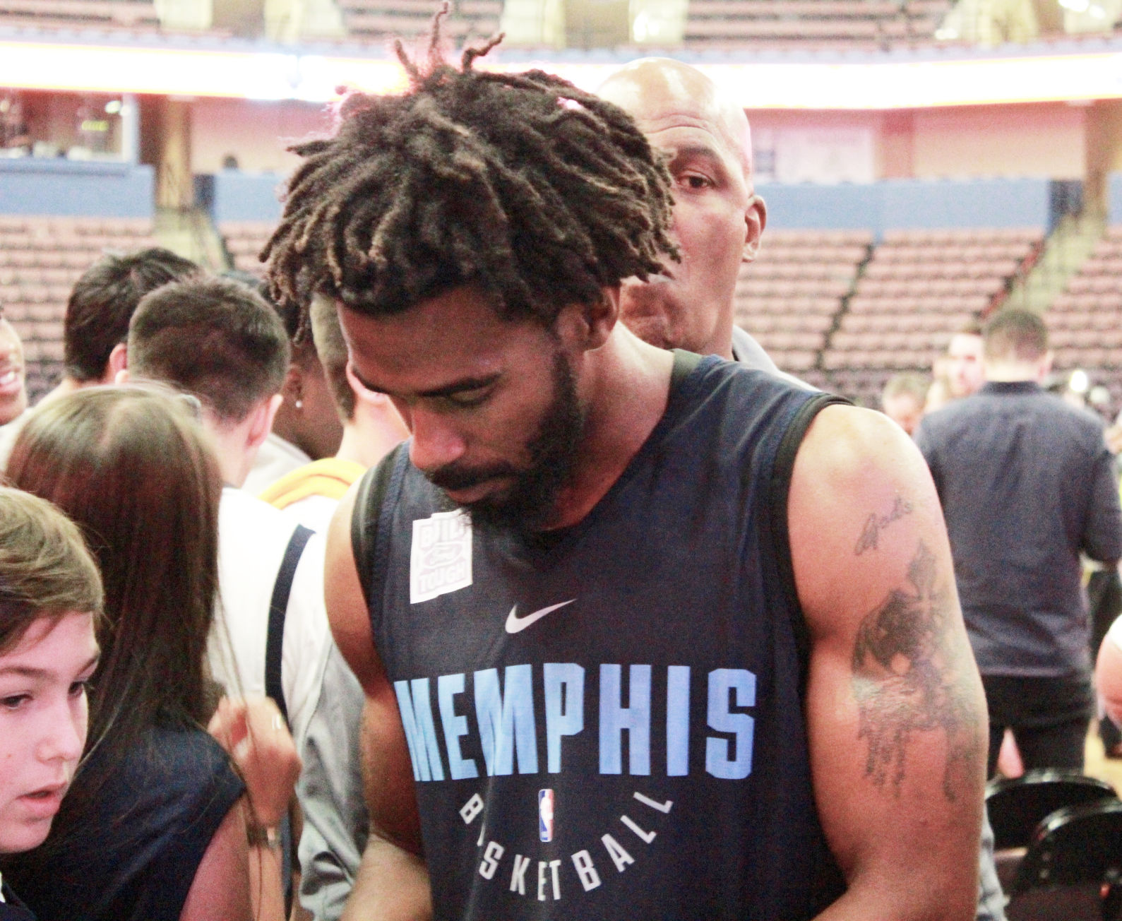 Grizzlies practice for fans in Southaven